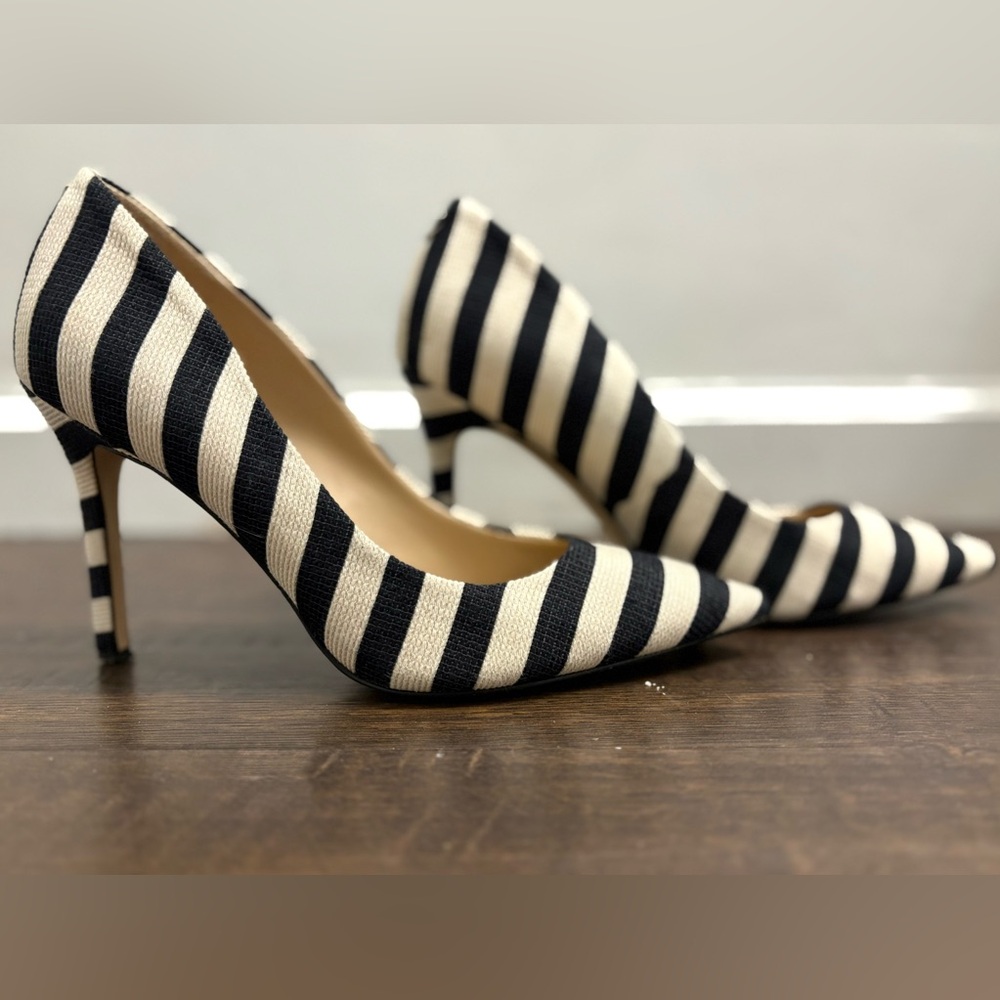 Sam Edelman Hazel Black and White Stripped Pointy Heels-sz 7.5